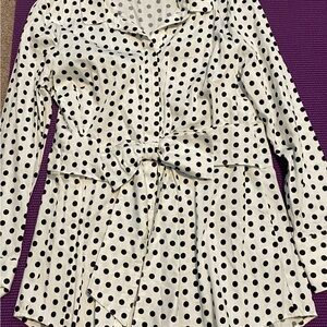 Polka dot long blouse with tie.